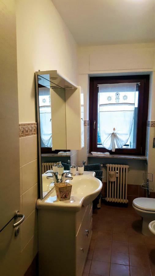 Casa Della Nonna Per Voi Parcheggio Gratuito Condizionatore Portatile Cir 0052 Aosta Eksteriør bilde